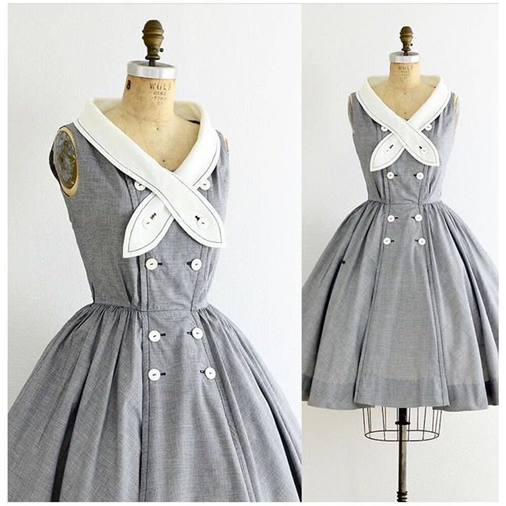 1950s Vintage Fit and Flare Dress | Small